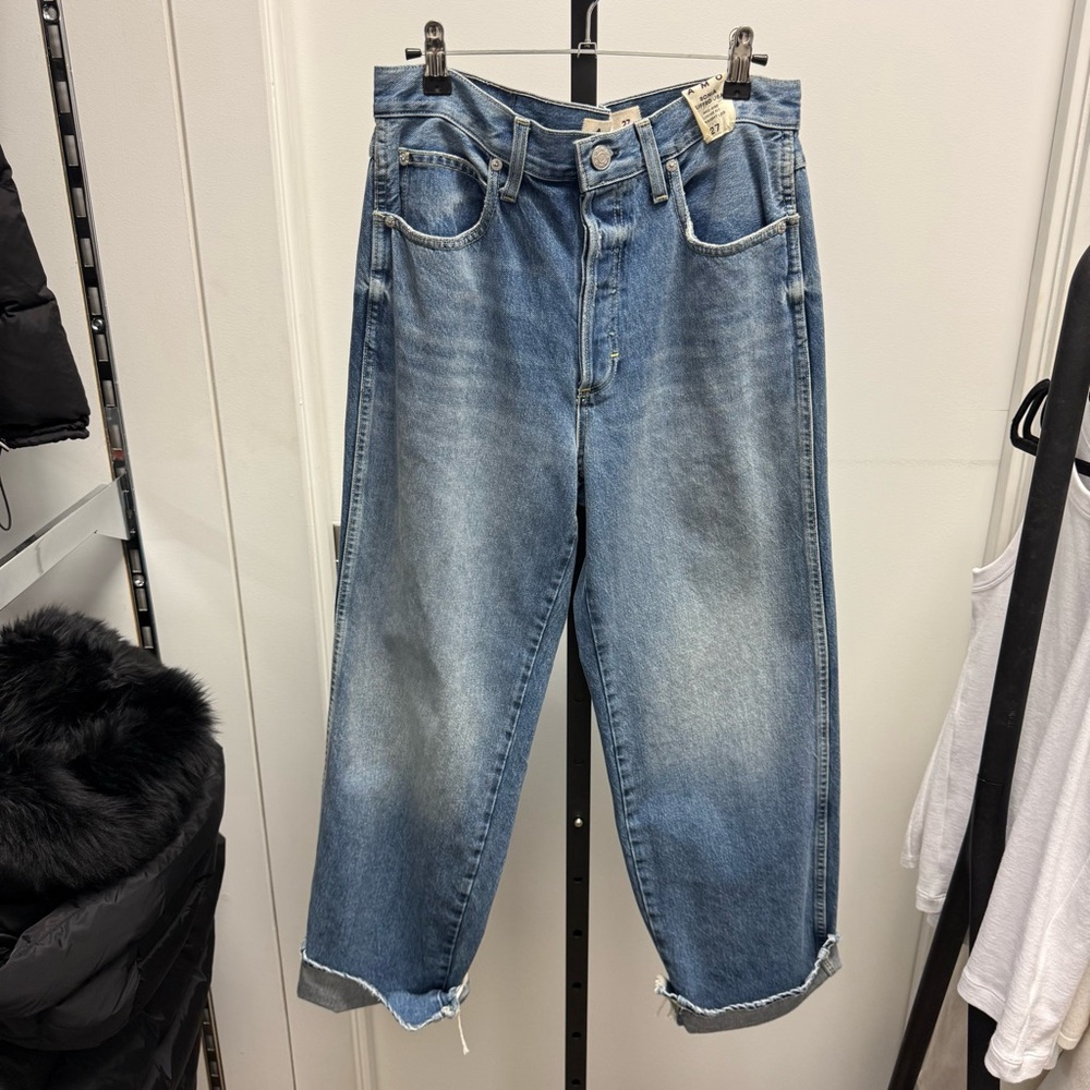 AMO Sonia Mid Rise Cuffed Jeans Taboo